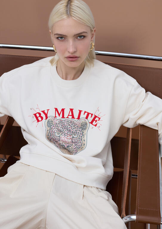 Animal Sweater by Maite with Strass